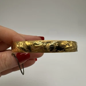 Brazalete grabado en oro laminado de 12 quilates - Excalibur, hecho en Inglaterra - cierre seguro - Imagen 1 de 12