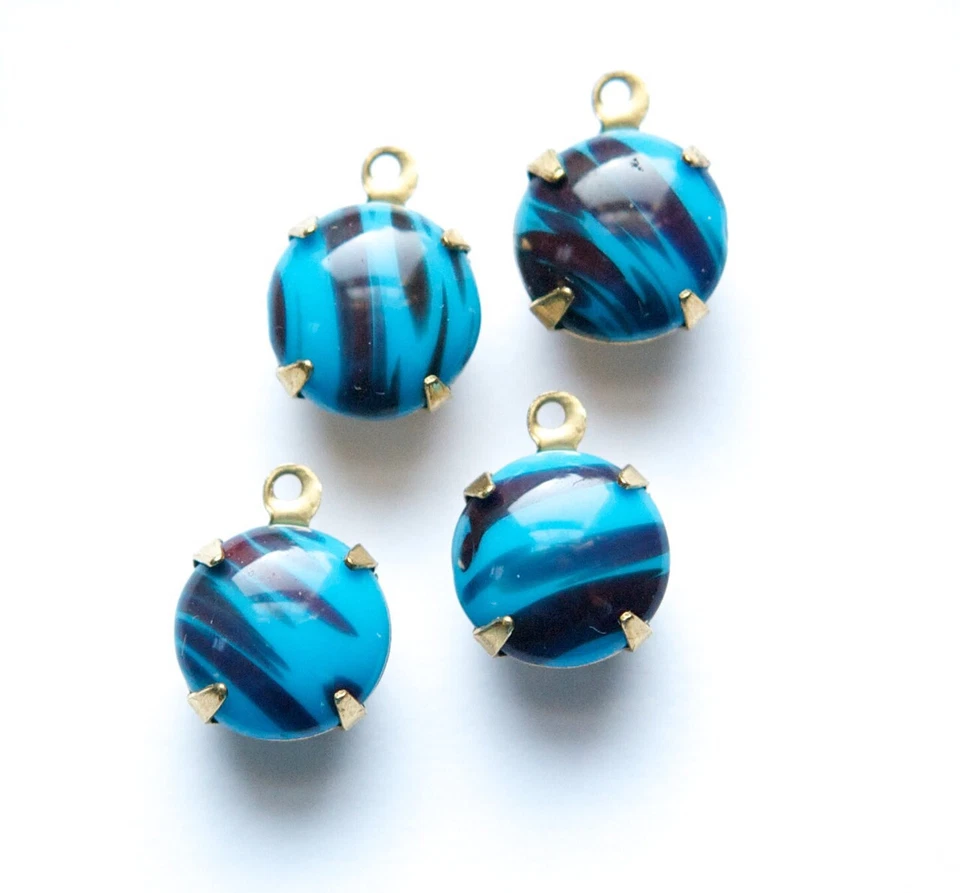 Piedras de vidrio rojo óxido profundo 48ss azules con ajustes de latón de 1 bucle Foto 1 de 1