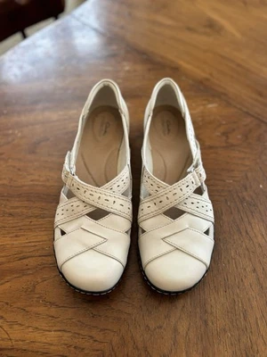 Clarks NUEVAS Sandalias Ashland Spin Q - Mary Jane Cuero Marfil Talla US 11 Foto 1 de 4