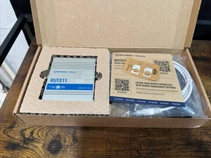 NEW/SEALED - TELTONIKA RUTX11100400 Industrial 4G LTE Cat6 Cellular Router - Afbeelding 1 van 8