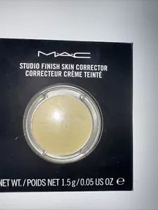 Mac Studio Finish Skin Corrector Blonde Ash - Picture 1 of 2