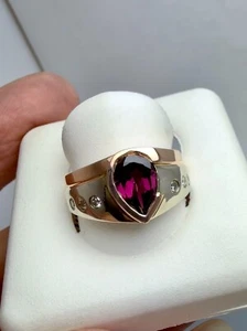 Oro rosa e bianco 14 carati 9x7 mm rodiato. Anello Granato e 6 Diamanti Naturali 6,8 gr Misura 8 - Foto 1 di 10