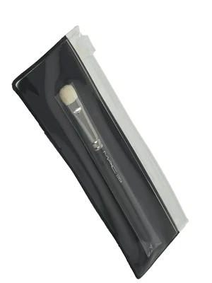 Mac 239 SH Shader Eyeshadow Brush IN SLEEVE Discontinued - Image 1 of 2