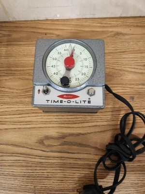 Reloj Temporizador Fotografía Vintage Master Time-O-Lite Modelo M-72 Cuarto Oscuro Foto 1 de 4