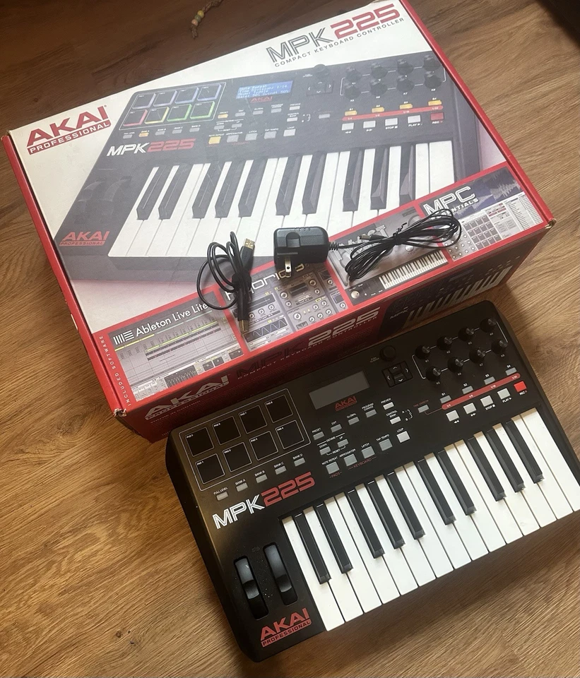 Akai MPK225 Professional Mini Midi Controller - Image 1 of 2