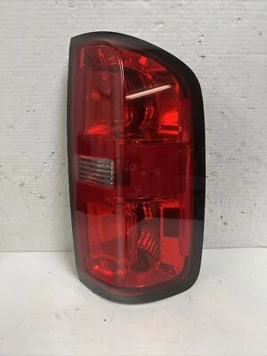 OEM 2015 2016 2017 2018 2019 2020 2021 CHEVROLET COLORADO LUZ TRASERA HALÓGENA RH Foto 1 de 4