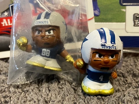 NFL Teenymates Series X DALLAS Cowboys RARE Dak Prescott & sealed CEEDEE Lamb Cover