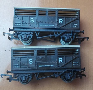 Rake of 2 Southern Railways SR Cattle Wagons. OO Gauge. NO Reserve Clearance Lot - Picture 1 of 5