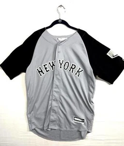 Majestic Cool Base Shirt Men's Large Gray Black Harvey #33 New York Yankees Team - Picture 1 of 5