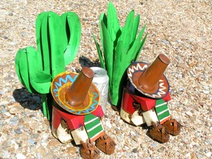 Metal Art Colorful Sombrero Siesta Cactus Man sculpture, Junk Iron Garden Art - Picture 1 of 6