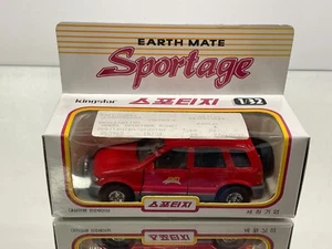 KINGSTAR KIA MOTORS SPORTAGE 4WD PULL BACK -RED 1:32 ext rare- GOOD IN BOX - Imagen 1 de 12