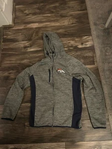 NFL Denver Broncos Sudadera con Capucha Cremallera Completa Gris Talla Mediana 340 - Imagen 1 de 3