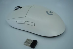 Logitech G Pro X Superlight Bezprzewodowa mysz do gier PRO X USB Dongle Odbiornik - Zdjęcie 1 z 8