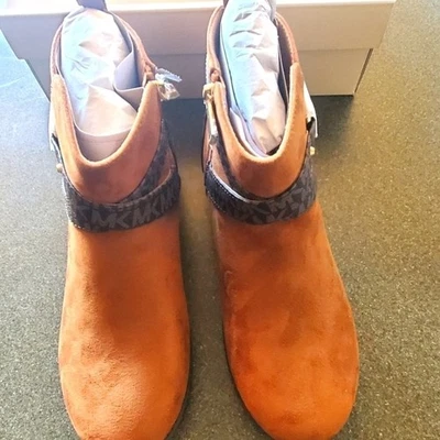 Michael Michael Kors Emma Kincaid Carmel Talla 5 botines Foto 1 de 4