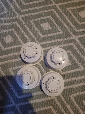 Apollo Inteligent Xp95 Sounder Beacon Base With Xp95 Optical Smoke Detector - Image 1 of 3