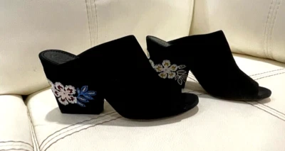 Tory Burch Black Velvet Suede With Embroidered Flowers Mules Slip On Heel US 5.5 - Image 1 of 4