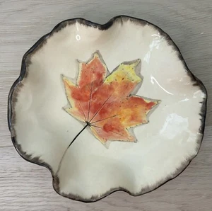 Autumn Maple Leaf 5" Art Pottery Ruffled-Edge Bowl Artist Cheryl Foster Florida - Picture 1 of 4