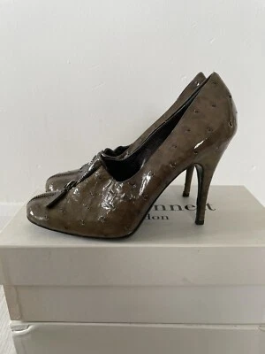 SCORAH PATULLO Patent Ostrich Leather heel shoe with Sz 3.5 BNWB - Image 1 of 4