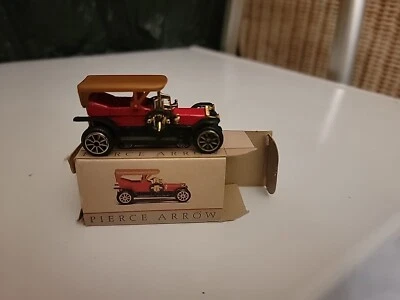 1910 Pierce Arrow Collectible Miniature Die-Cast Toy Car by Readers Digest - Image 1 of 4