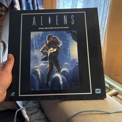 ALIENS 1986 Laserdisc Special Widescreen Collectors Edition 4 Disc Box Set #lond - Image 1 of 4