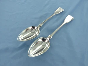 AN ANTIQUE PAIR OF STERLING SILVER FIDDLE BACK SOUP SPOONS LONDON 1814. - Picture 1 of 11