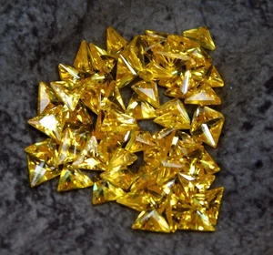 4x4 mm Billionenschliff goldgelber Citrin 10 Stck. Großhandel Edelstein Posten - Bild 1 von 10