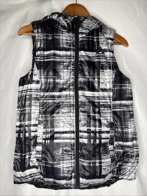 Gerry Women's Small Reversible Down Puffer Vest Geometric Black White - Image 1 of 4