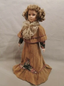 Collectible Porcelain Doll Victorian era beautiful dress 45cm - Picture 1 of 10