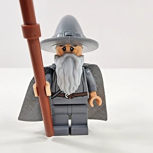 Lego Lord of the Rings Gandalf the Grey Minifigure 71200 dim001 - Picture 1 of 3