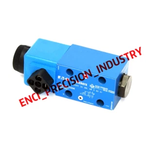 DG4V-3S-8BL-VM-U-B5-61 Eaton Vickers (Danfoss) Valve 02-312252 /Made in England - Picture 1 of 3