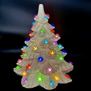 Handgefertigter Vintage großer weißer Keramik Weihnachtsbaum 14 Zoll mit Blumenbeleuchtung - Bild 1 von 11