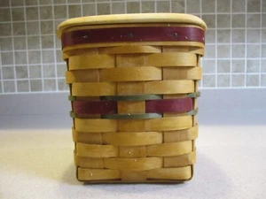 ROYCE TISSUE BASKET Tri-Colored Red Green Brown W/WOODEN Heart Cutout Lid-SIGNED - Bild 1 von 5