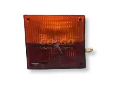 Luz trasera izquierda del conductor con lámpara giratoria ámbar se adapta a 86-91 Yugo GV 9889432 Foto 1 de 4