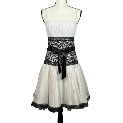 Jessica McClintock Gunne Sax Dress Womens 7 White Black Lace Fit Flare Party 80s - Image 1 of 4