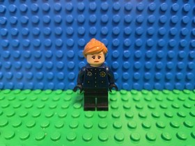 LEGO GCPD Officer Female Minifigure 70912 Batman Movie DC CMF Lot Retired sh0346