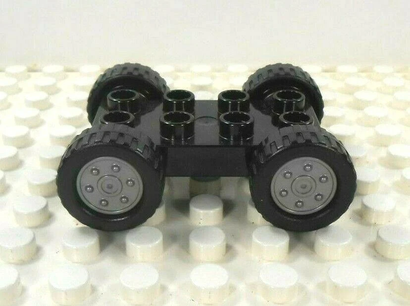 Lego Duplo Car Base 2x4 silver wheels - Image 1 of 3