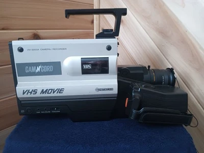 Hitachi Model VM-2000A VHS Tape Camcorder Recorder *UNTESTED* Needs Viewfinder - Photo 1/4