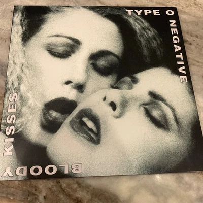 TYPE O NEGATIVE 3LP Bloody Kisses GREEN WITH BLACK SWIRL M/NM 2018 ROGV-062 - Image 1 of 4