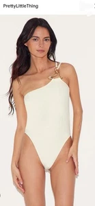 Pretty Little Things Badeanzug sand gold asymmetrischer Akzent - Bild 1 von 10
