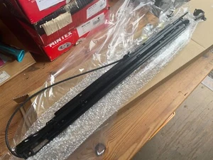 Range Rover Velar NEW LH electric split pan roof rail guide LR122588 25A - Picture 1 of 11