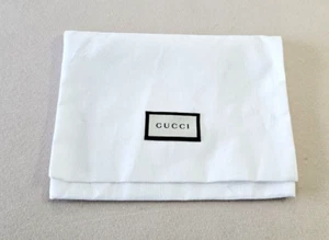 GUCCI LOGO ENVELOPE POUCH 6.75 x 5.25 in - Picture 1 of 5