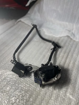 Pinza de freno delantera Honda CBR 300 CBR300R 2015-2022, PALANCA, DEPÓSITO, LÍNEA OEM Foto 1 de 4
