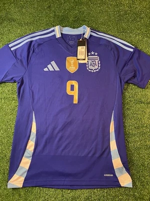 Camiseta de fútbol para hombre Adidas AFA ARGENTINA 2025 J. Álvarez #9 talla M” Foto 1 de 4