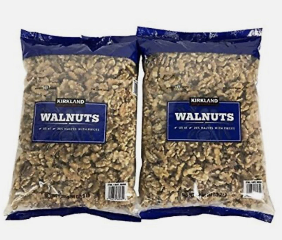 2 paquetes de nueces Kirkland Signature de 3 lb cada paquete, total 6 libras Foto 1 de 1