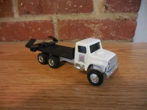 ERTL 1/64 AGCO TANDEM DEALER EQUIPMENT HAULER FLAT BED TRUCK y - Picture 1 of 3