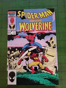 Marvel Spider-Man versus Wolverine VF/NM- or better 1986 - Picture 1 of 2