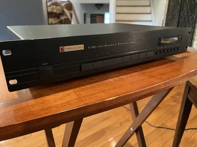 Sintonizador estéreo AM FM Parasound T/DQ-1600 Foto 1 de 4