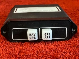 UNIDAD DE CONTROL DE ANUNCIO GPS MID-CONTINENT INSTRUMENTS MD41-228 - Imagen 1 de 7