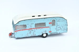 Vintage Triang Spot On 264 Tourist 18ft Caravan Model Blue 1:42 - Picture 1 of 10