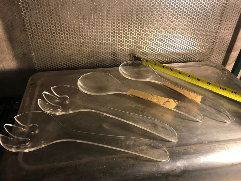 LOTE DE 4 servidores - buffet ensalada postre 2 cucharas y 2 sporks - NECESITO ESTO VENDIDO  Foto 1 de 1